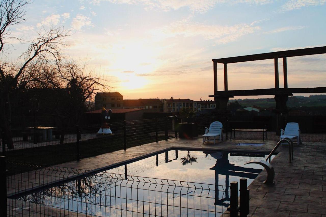 Casa Costoya Hotel Arzua Bagian luar foto